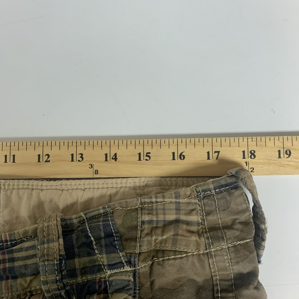 American Eagle Cargo Shorts 34 Plaid Patchwork 9.5" Classic Length Preppy Y2K - Picture 3 of 8
